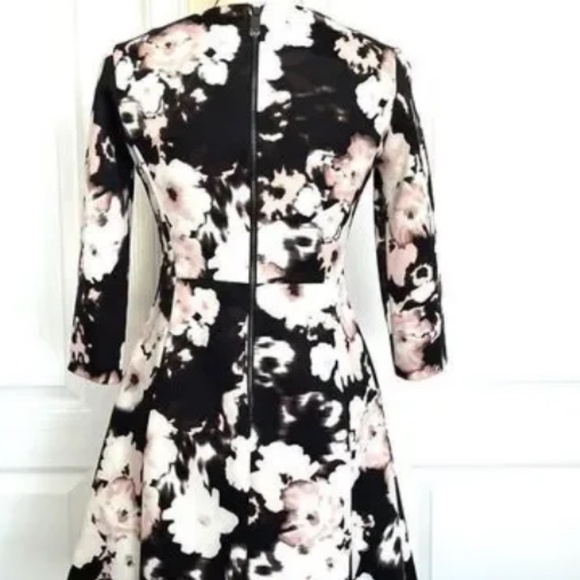 VINCE CAMUTO DRESS SIZE 4 - Picture 6 of 7